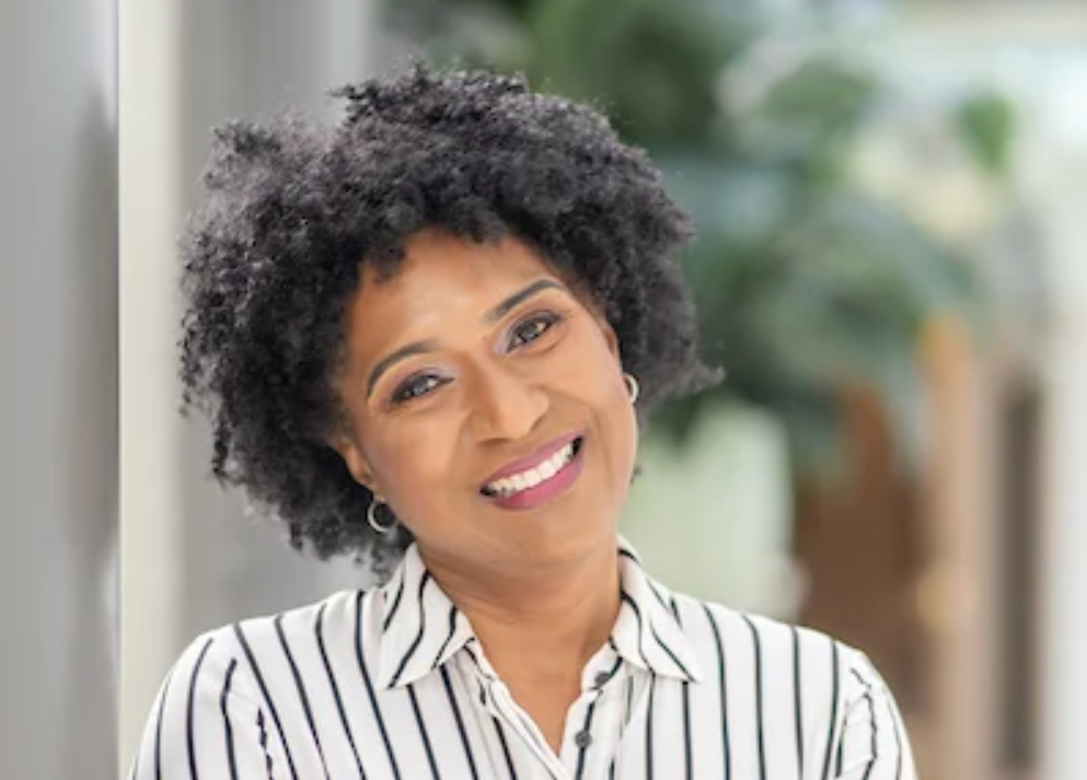 Angela Mays - The Blunt Accountant